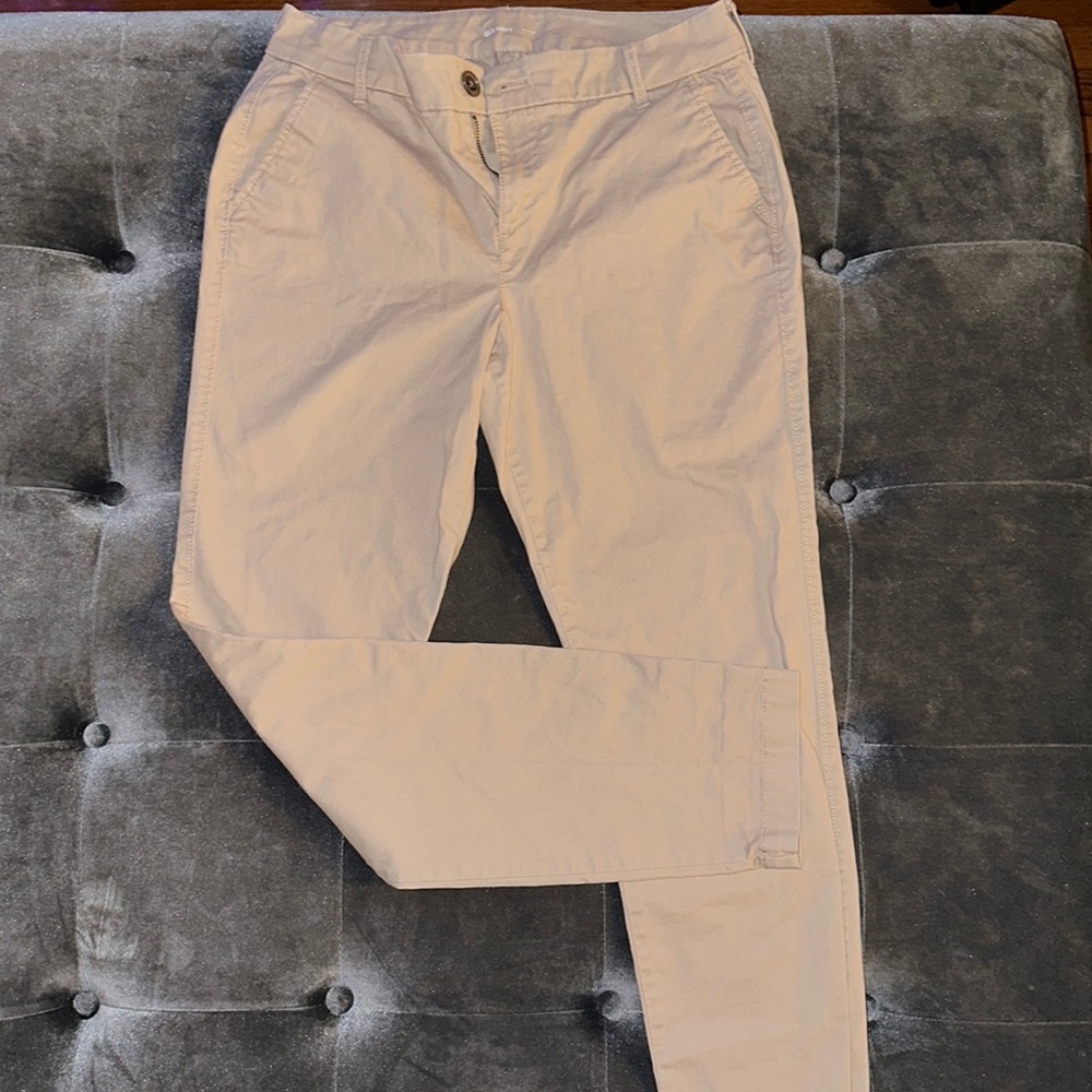 OLD NAVY SKINNY Khaki Pants